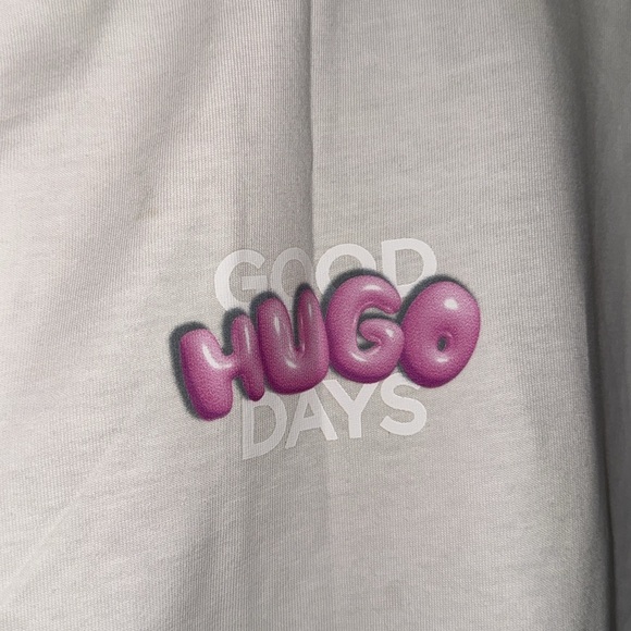 HUGO White shirt Short Sleeve Tee with Graphic Detail new small unisex - Picture 3 of 11